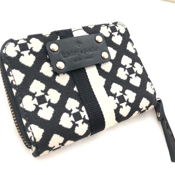 kate spade Handbags - ♠️KATE SPADE BLACK AND WHITE SMALL WALLET